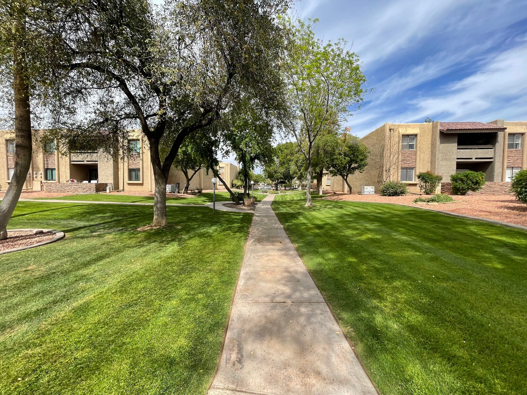 Building Photo - 3825 E Camelback Rd