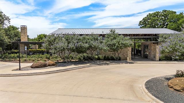 Building Photo - 3817 Stonewood Dr