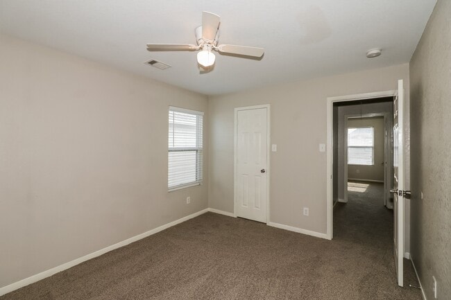 Building Photo - 15814 Sheldon Ridge Way