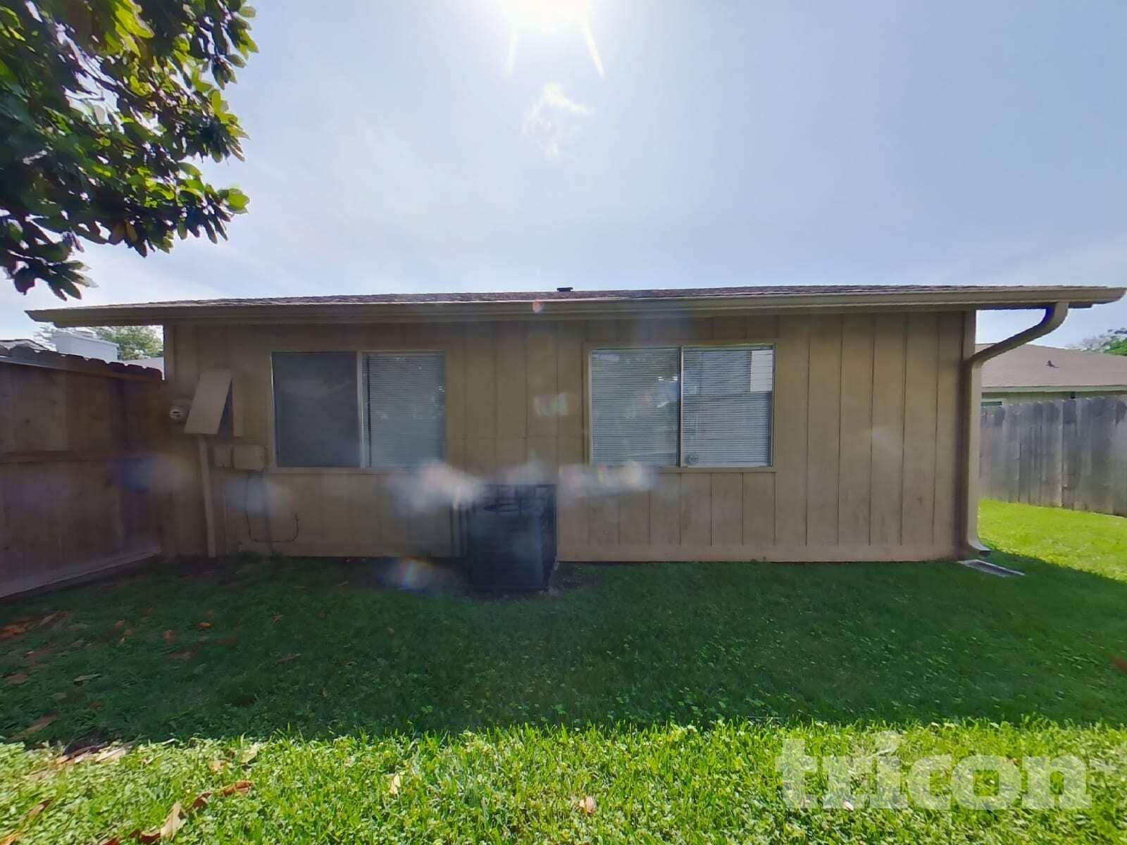 Building Photo - 6329 Porterway Dr