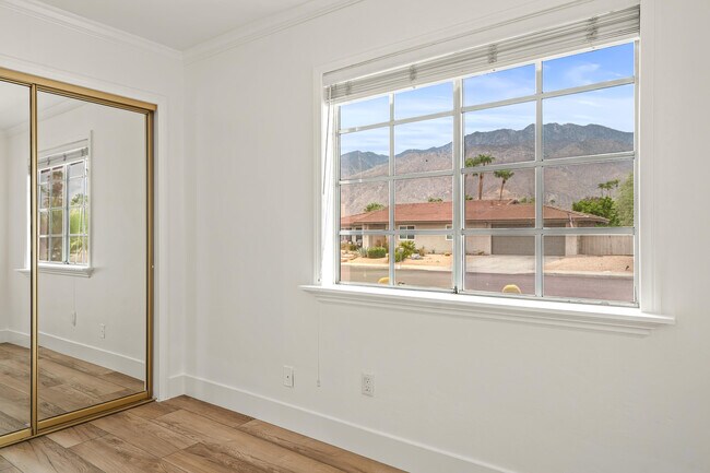 Building Photo - 912 N Camino Condor