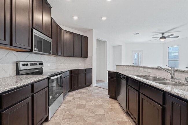 Building Photo - 4720 Pell Rd