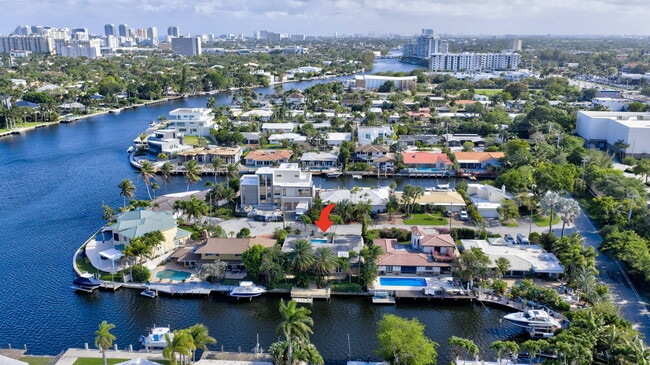 Building Photo - 2213 NE 16th St