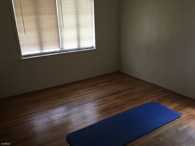 Building Photo - 3 br, 2 bath House - 3902 Oaklawn St 3902 ...