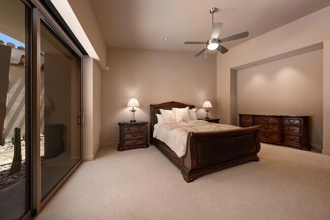 Building Photo - 9 Rockcrest