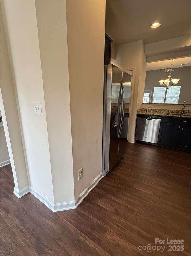 Building Photo - 9516 Birkwood Ct