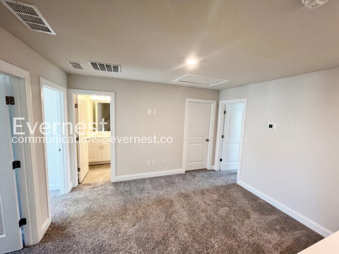 Building Photo - 4522 Skywood Ln