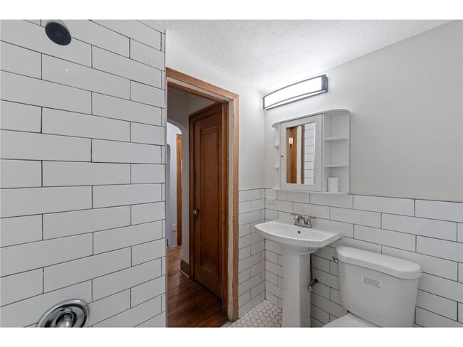 Building Photo - 4253 N James Ave