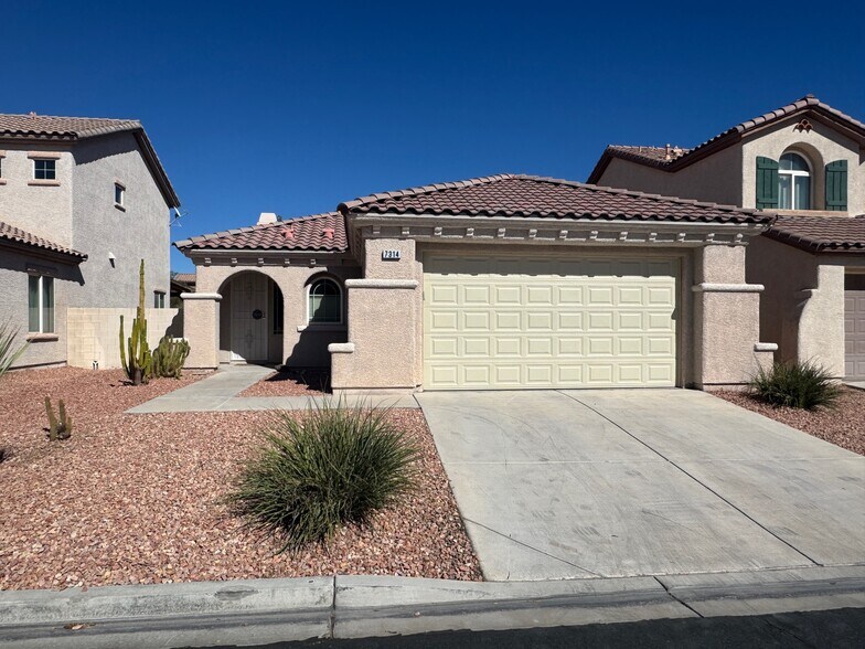 Primary Photo - 7314 Platinum Creek St