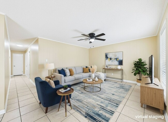 Building Photo - NEW ON MARKET  BREAUX BRIDGE!