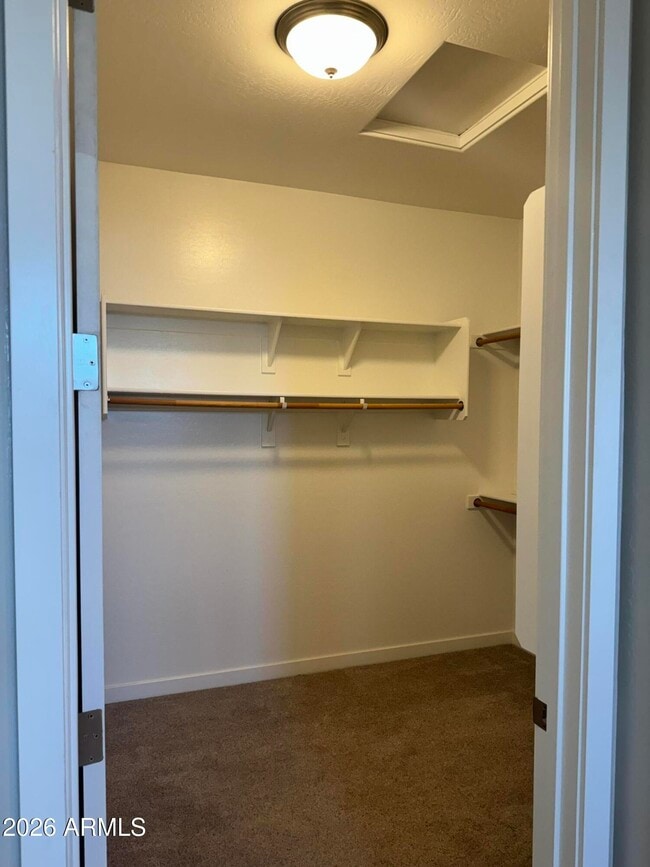 Building Photo - 250 W Queen Creek Rd