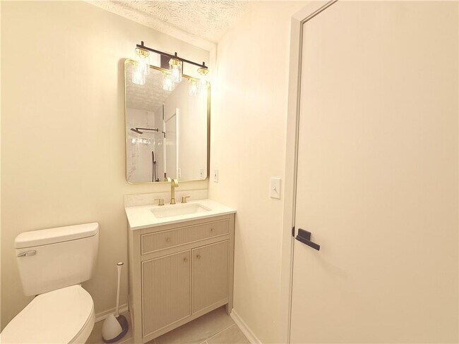 Building Photo - 1405 Tuxworth Cir