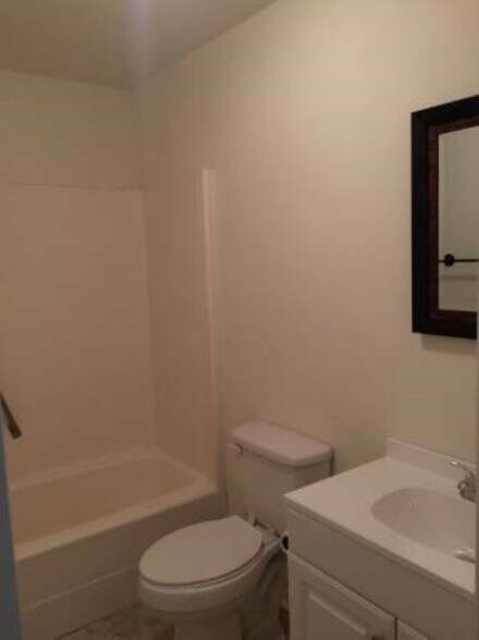 Building Photo - 3553 Texas Rd