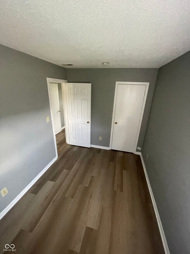 Building Photo - 10856 Orchard Valley Way