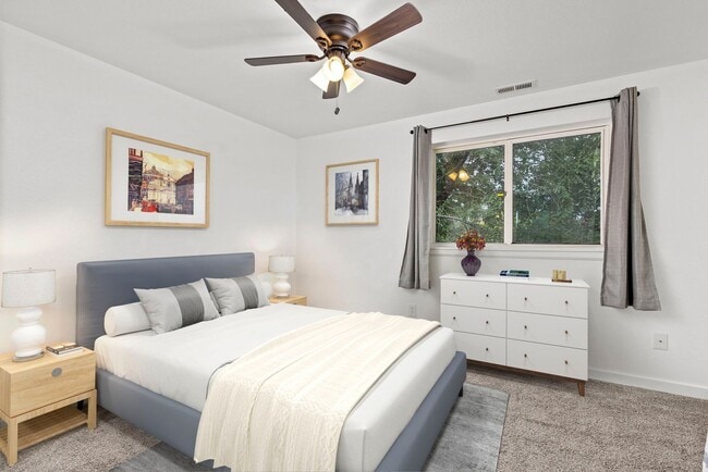 Building Photo - 4897-4897 Basswood Dr