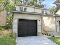 Building Photo - 1733 Beechwood Cir S