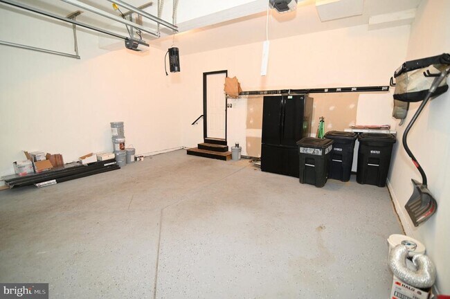 Building Photo - 7001 Chaptico Ct