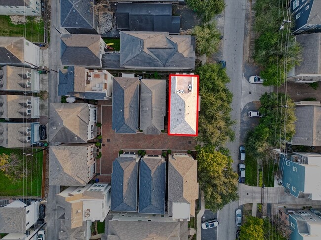 Building Photo - 620 Rutland St