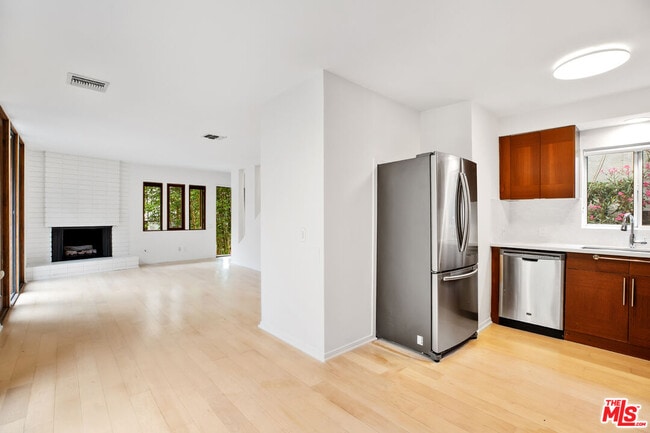 Building Photo - 110 Dudley Ave