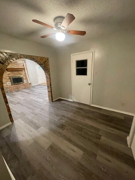 Building Photo - 3817 Titan Trl