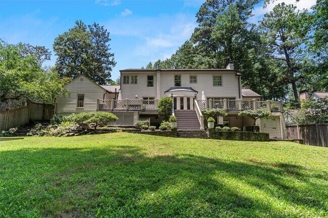 Building Photo - 3825 Peachtree Dunwoody Rd