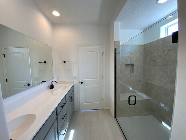 Building Photo - 3 Bedroom Single Story New Build in Mesa Del Sol Near Netflix Studios!