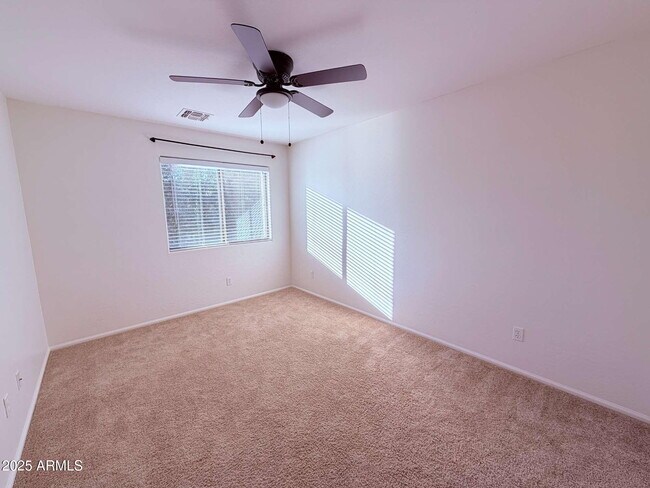 Building Photo - 37911 N Luke Ln