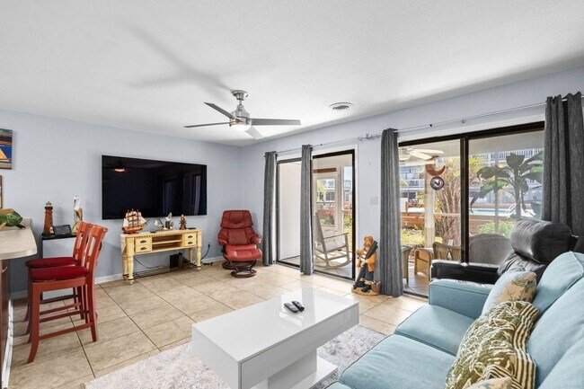 Building Photo - 3700 Golf Colony Ln