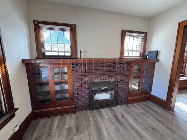 Building Photo - 1023 Harrison Ave SW