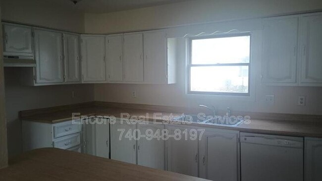 Building Photo - 480 Ridge Ave