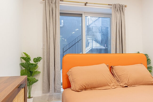 Building Photo - 1255 Decatur St