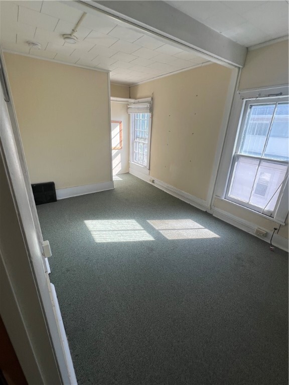 Primary Photo - 10 Columbia St