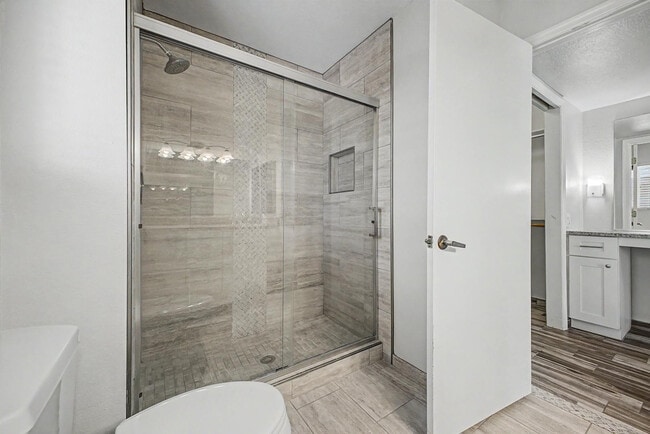 Building Photo - 12714 W Crystal Lake Dr