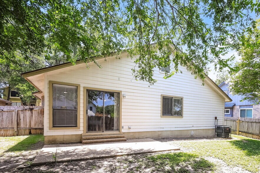 Building Photo - 6303 Crab Orchard
