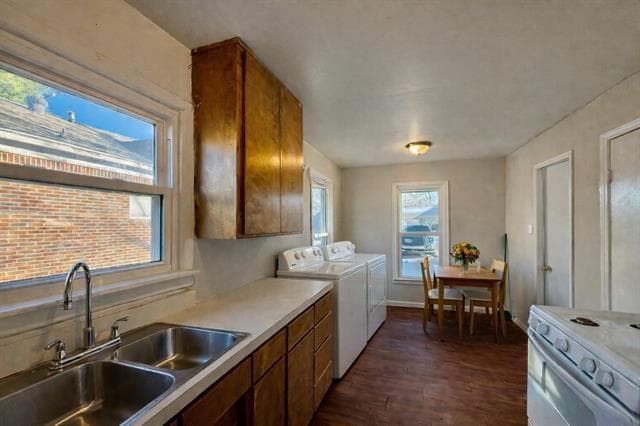 Building Photo - 815 SE 18th St