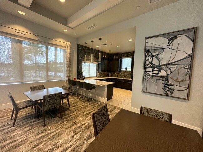 Building Photo - 15377 Green River Ct