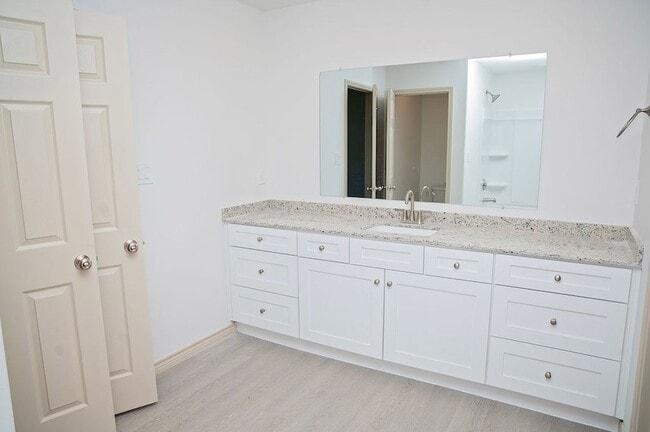 Building Photo - 1325 Bajada St