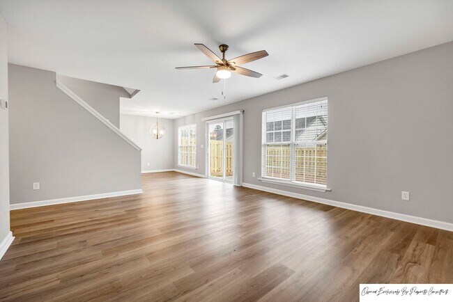 Building Photo - 3 BEDROOM GARDEN HOME IN ST ANDREWS AREA GATED COMMUNITY