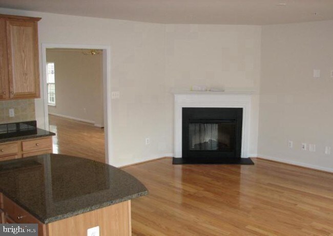 Building Photo - 42683 Hollyhock Terrace