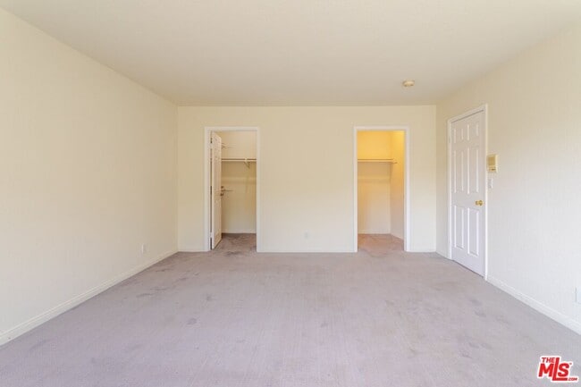 Building Photo - 7306 Newcastle Ave