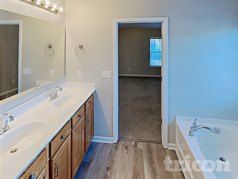Building Photo - 4483 Sara Jean Ct