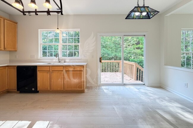 Building Photo - 112 Huntersville Rd