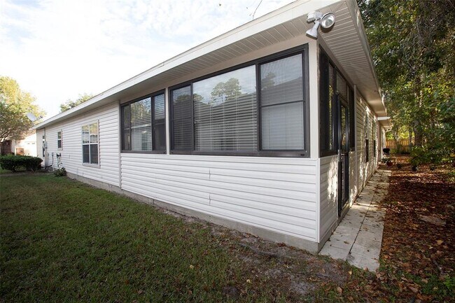 Building Photo - 7952 NW 51st Way