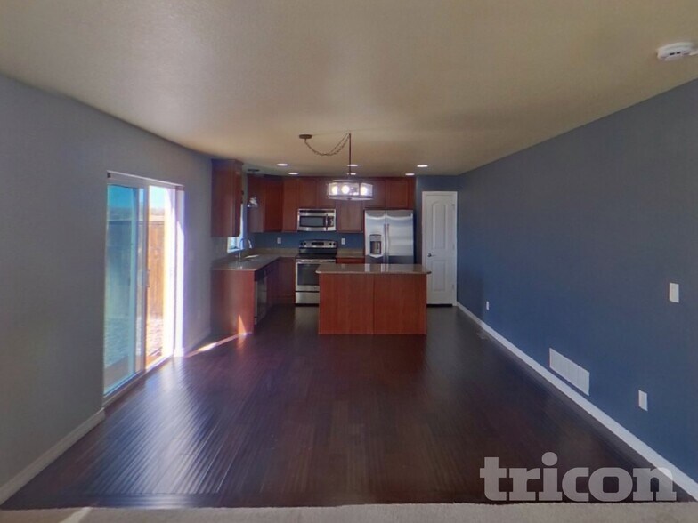 Building Photo - 9766 Silver Stirrup Dr