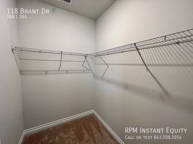 Building Photo - 118 Brant Dr