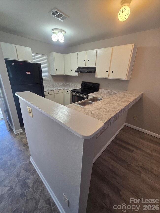 Building Photo - 1652 Eagles Pl