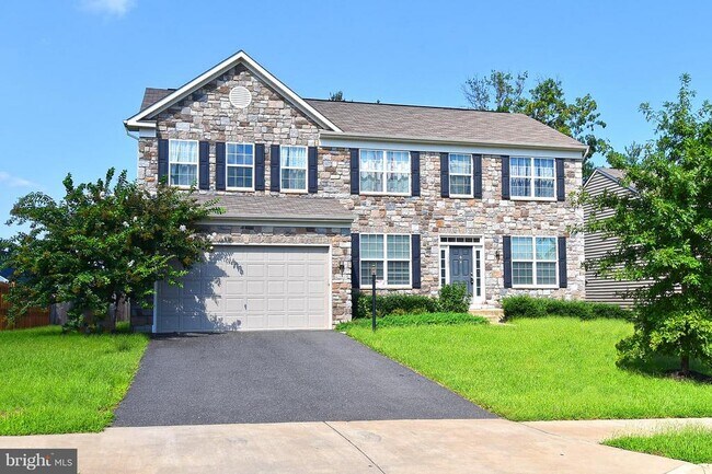 Building Photo - 3082 American Eagle Blvd