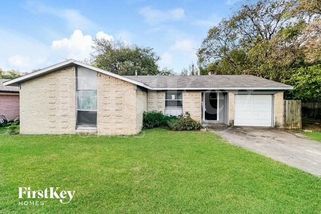 Building Photo - 302 Shorewood Dr