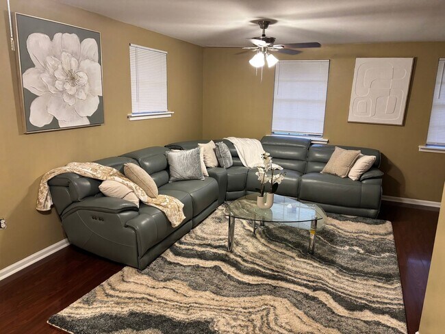 Building Photo - Charming 3BR House in New Orleans