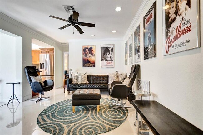 Building Photo - 2051 Coral Reef Dr